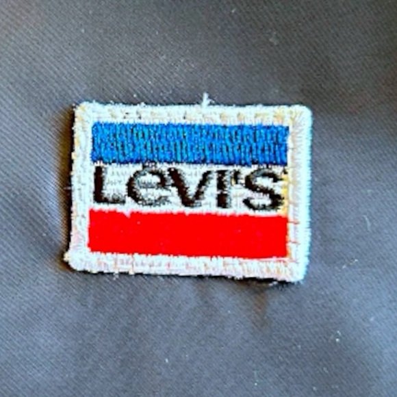 $100 Navy Levi’s Retro Varsity Bomber Jacket Medium Colorblock Stripe Trim NWT - Picture 8 of 16